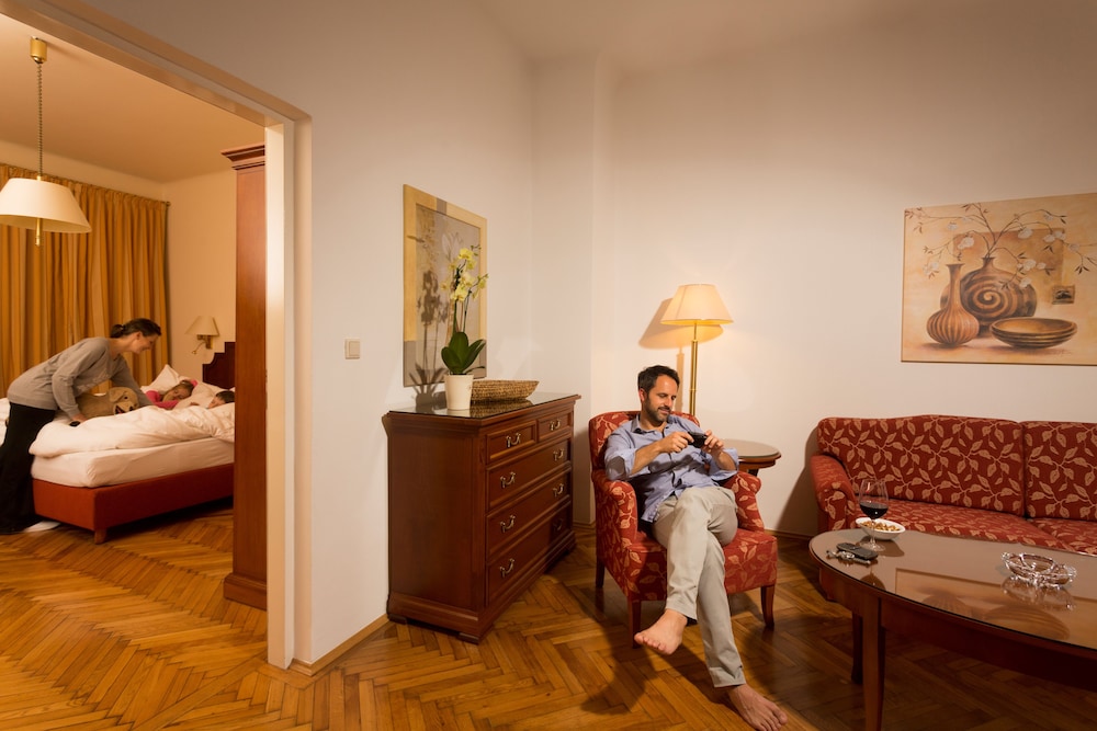 Hotel City Central photo 5