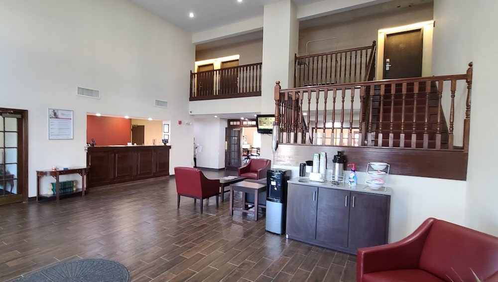 Red Roof Inn & Suites Albany, GA