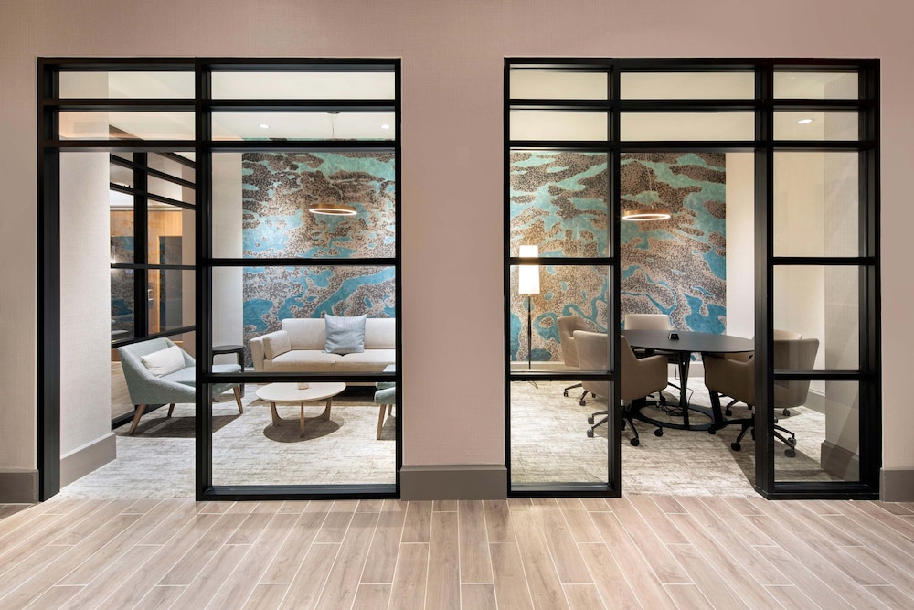 Sheraton® Suites Fort Lauderdale West