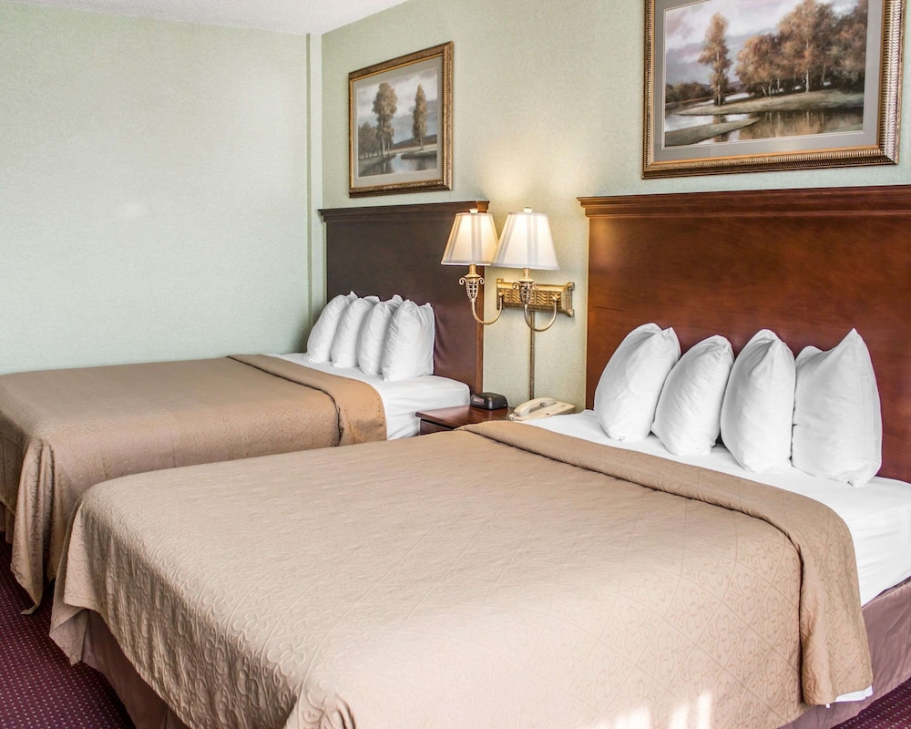 Quality Inn & Conference Center Franklin Downtown