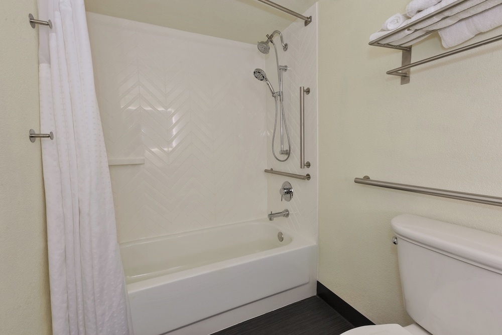 Holiday Inn Morgantown - Reading Area by IHG