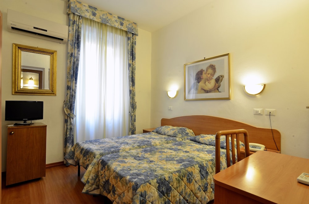 Tirreno Hotel photo 5