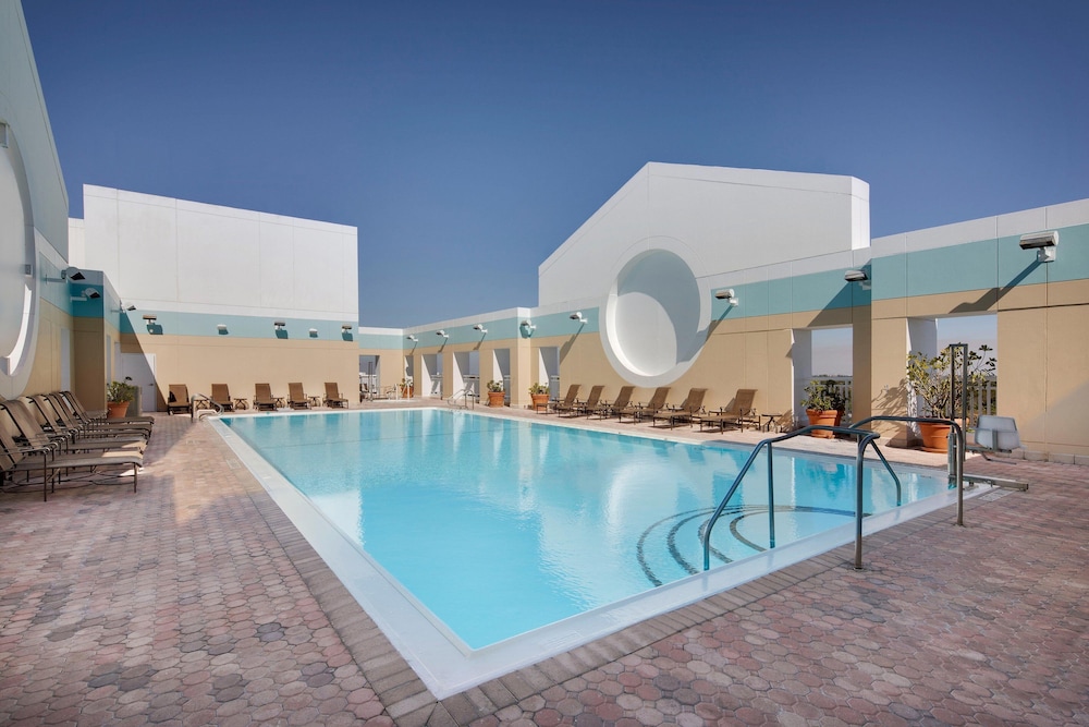 Sheraton® Suites Fort Lauderdale West