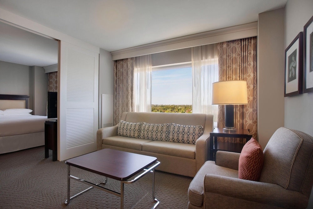 Sheraton® Suites Fort Lauderdale West photo 2