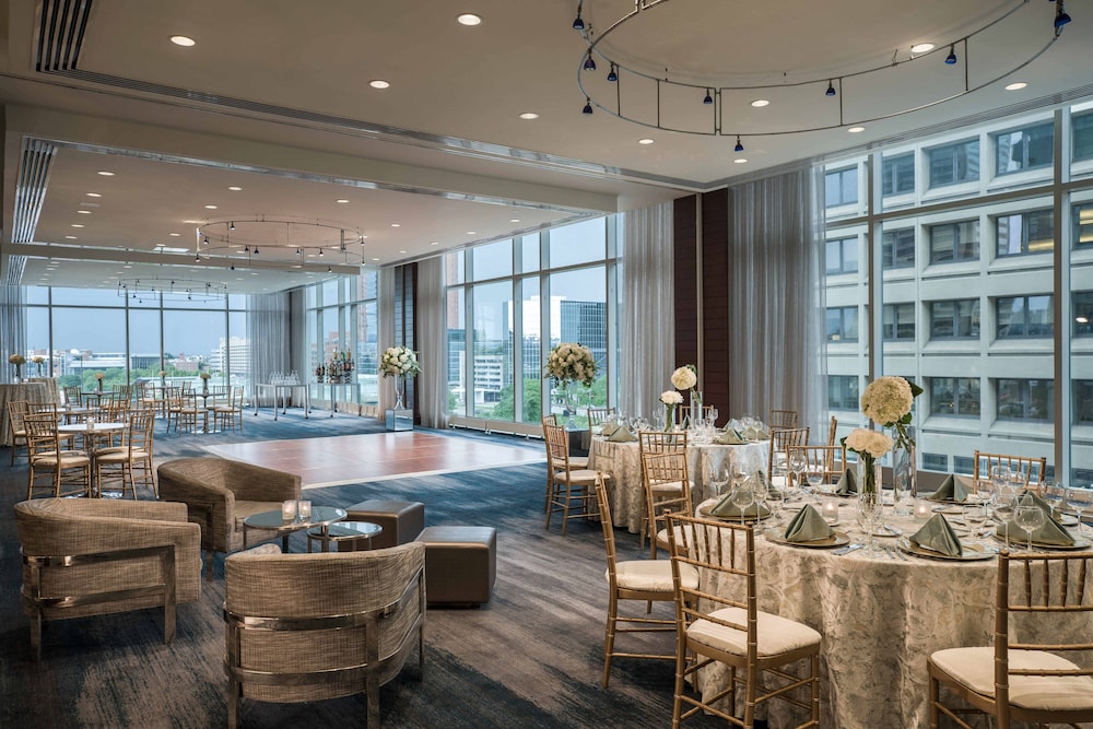 Renaissance Baltimore Harborplace Hotel