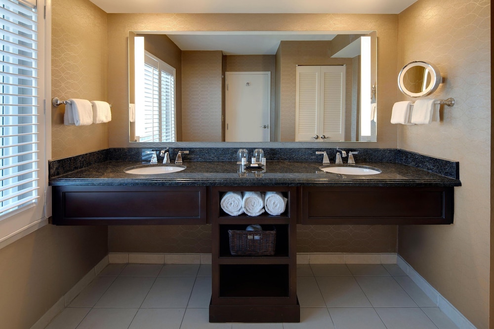 Sheraton® Suites Fort Lauderdale West photo 4