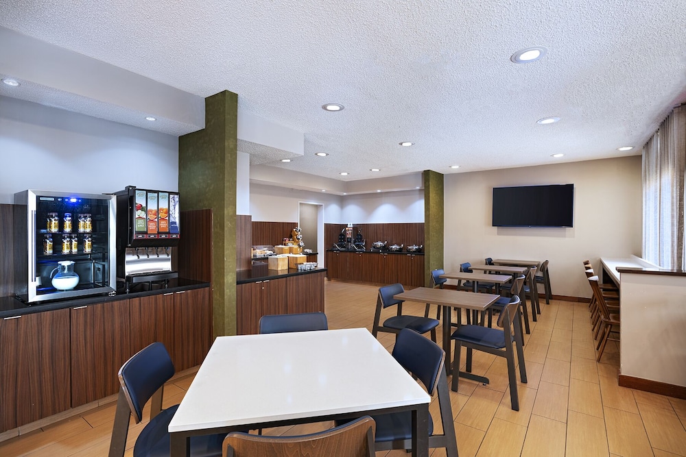 Fairfield Inn & Suites by Marriott San Antonio Market Square