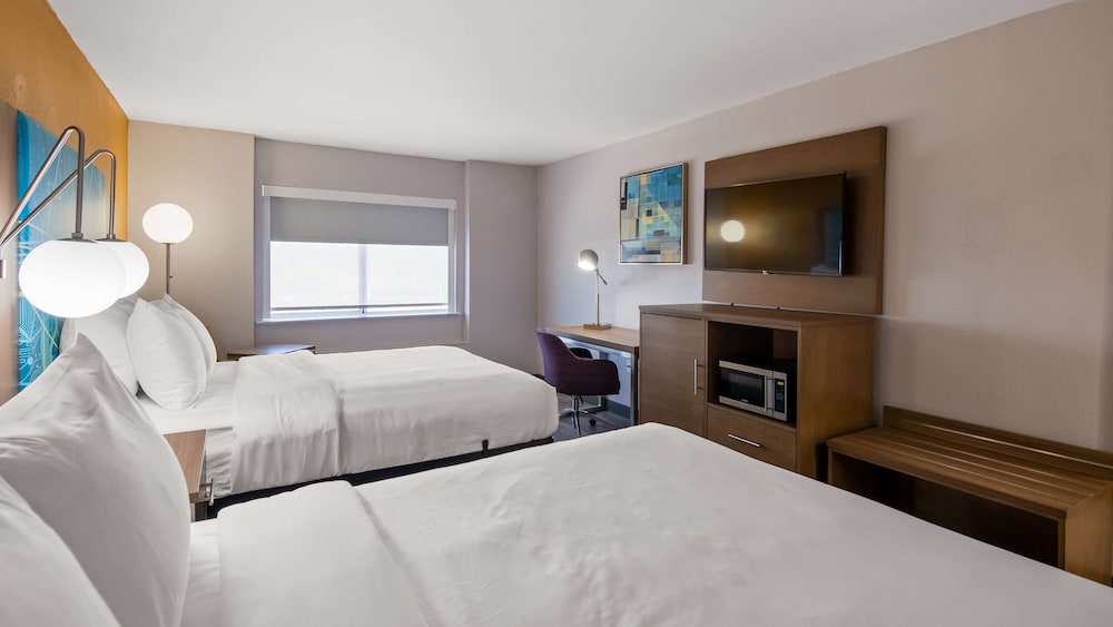 Best Western Plus Raleigh Crabtree Valley Hotel