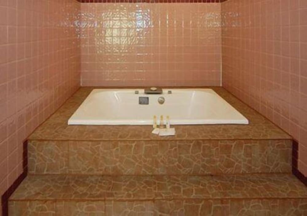 Quality Inn Gainesville near University