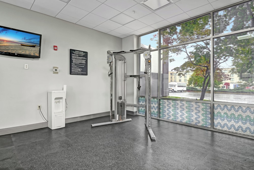 Holiday Inn Piscataway Somerset by IHG