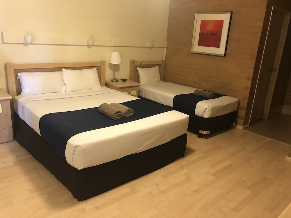 Countryman Motor Inn photo 4