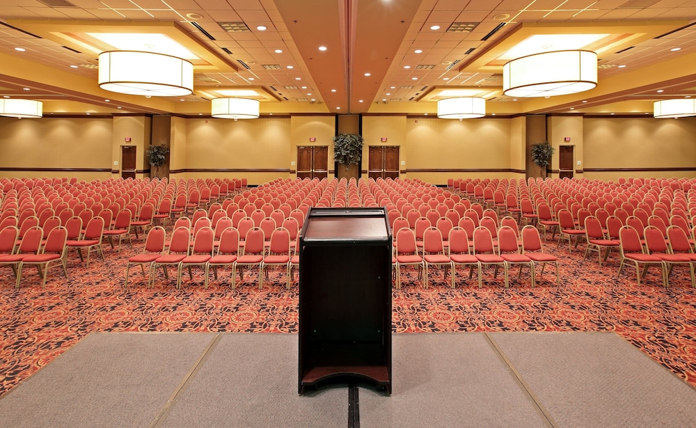 Holiday Inn Springdale/Fayetteville Area by IHG