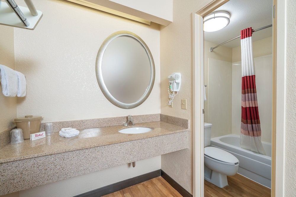 Red Roof Inn Greenville