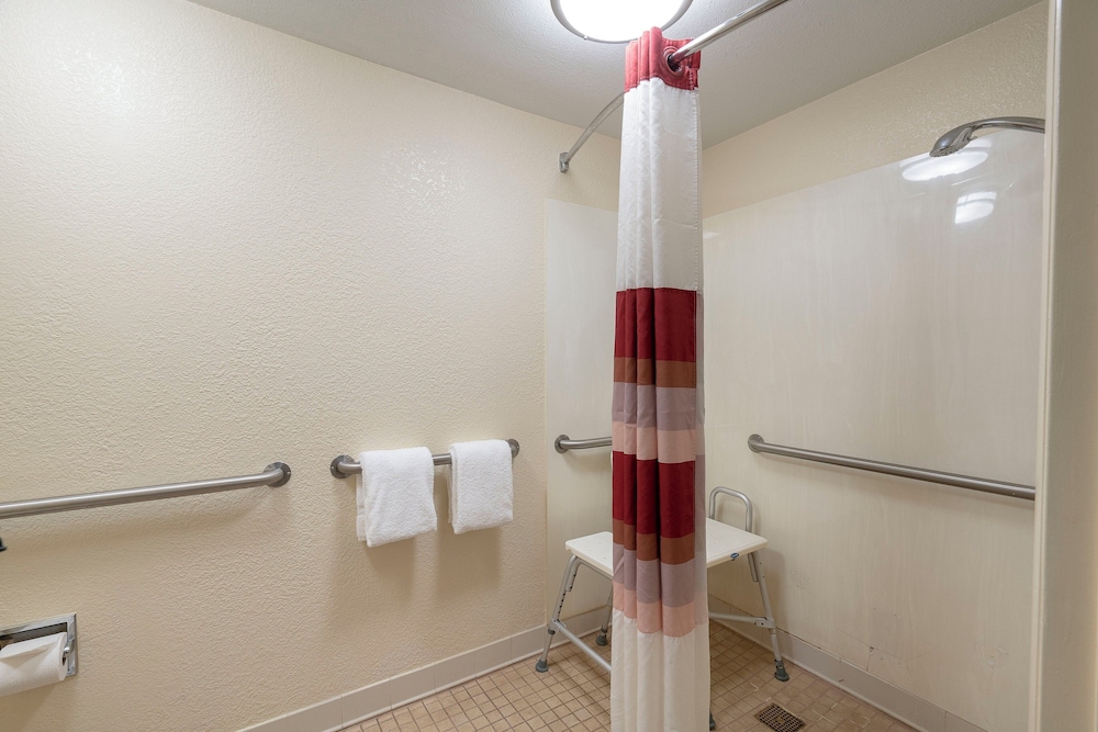 Red Roof Inn Greenville