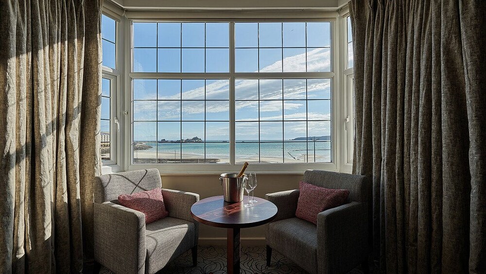 Grand Jersey Hotel and Spa