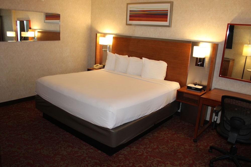 Clarion Hotel Bakersfield North