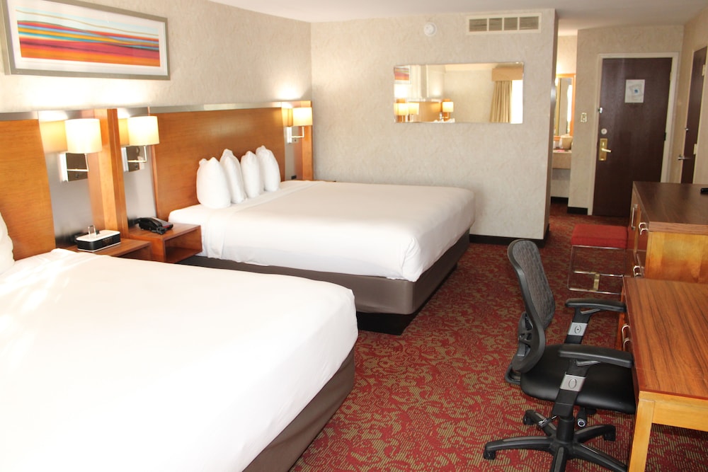 Clarion Hotel Bakersfield North