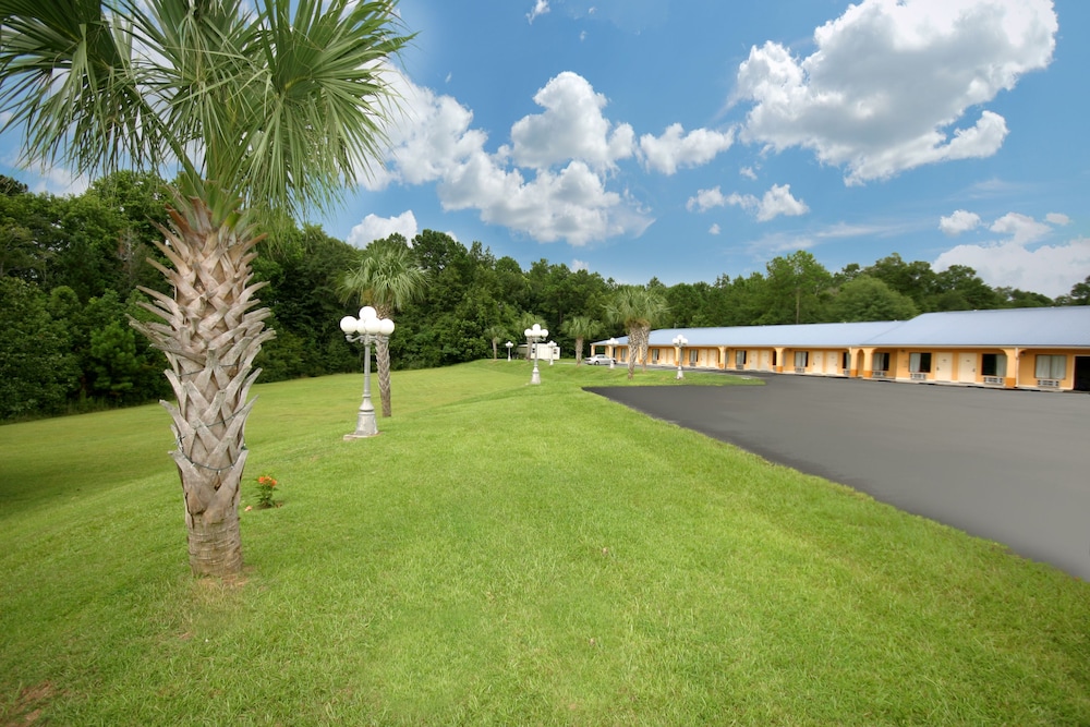 Days Inn by Wyndham DeFuniak Springs