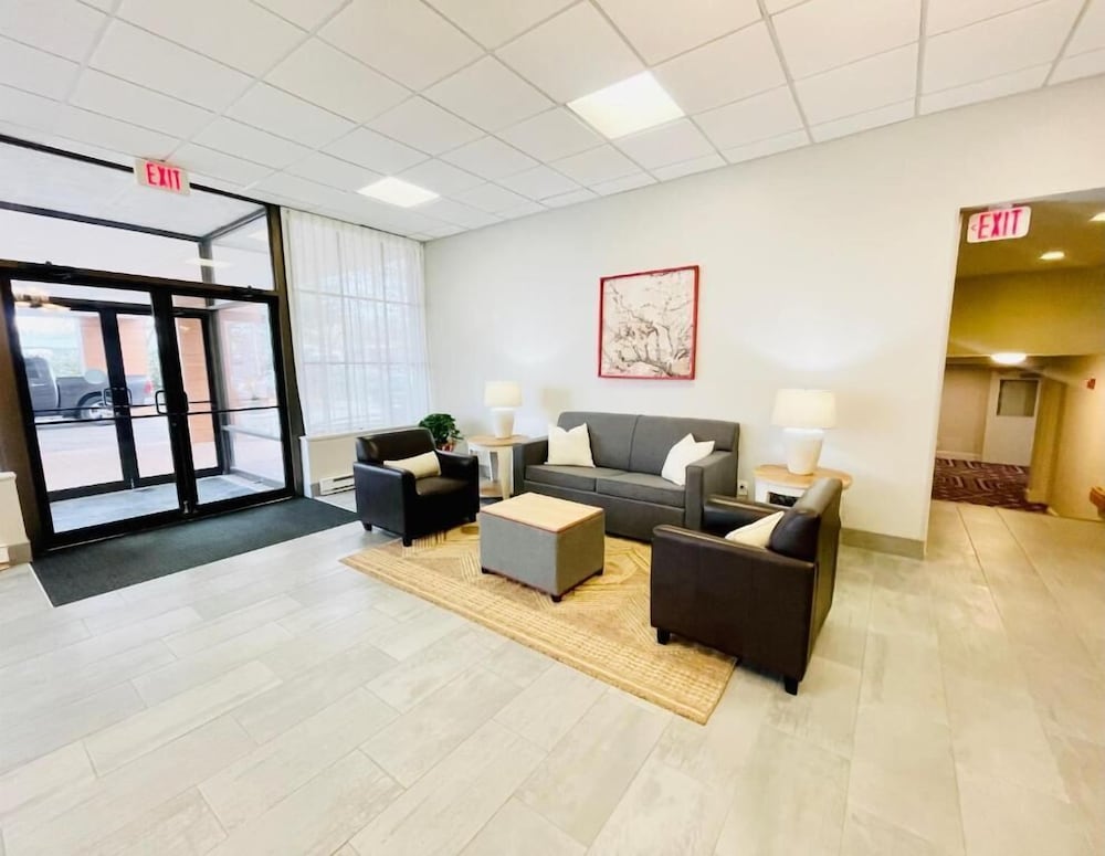 Hawthorn Extended Stay by Wyndham Ellsworth / Bar Harbor