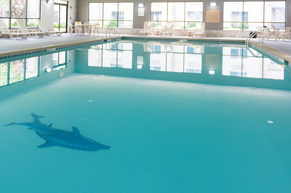 Clarion Inn Elmhurst - Oak Brook near I-88, I-290, I-294