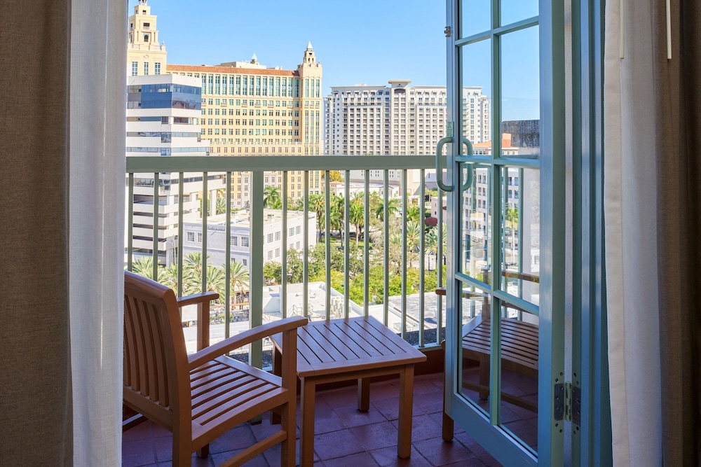 Hotel Colonnade Coral Gables, Autograph Collection