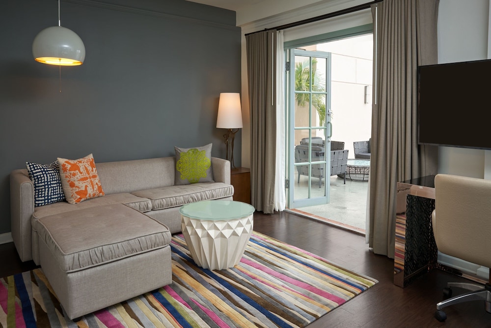 Hotel Colonnade Coral Gables, Autograph Collection
