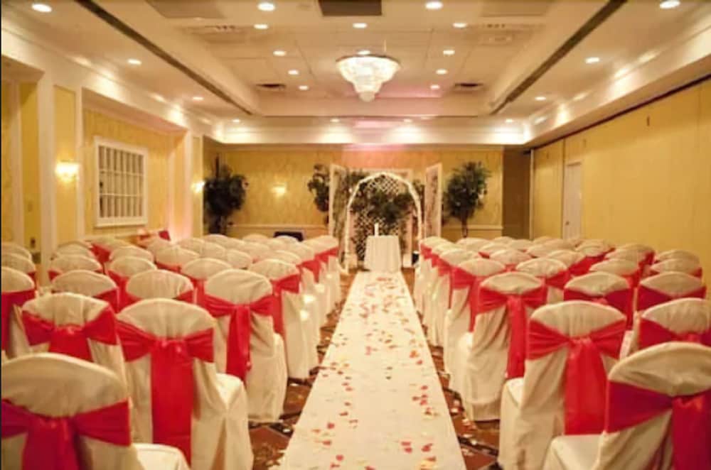 Best Western Mill River Manor