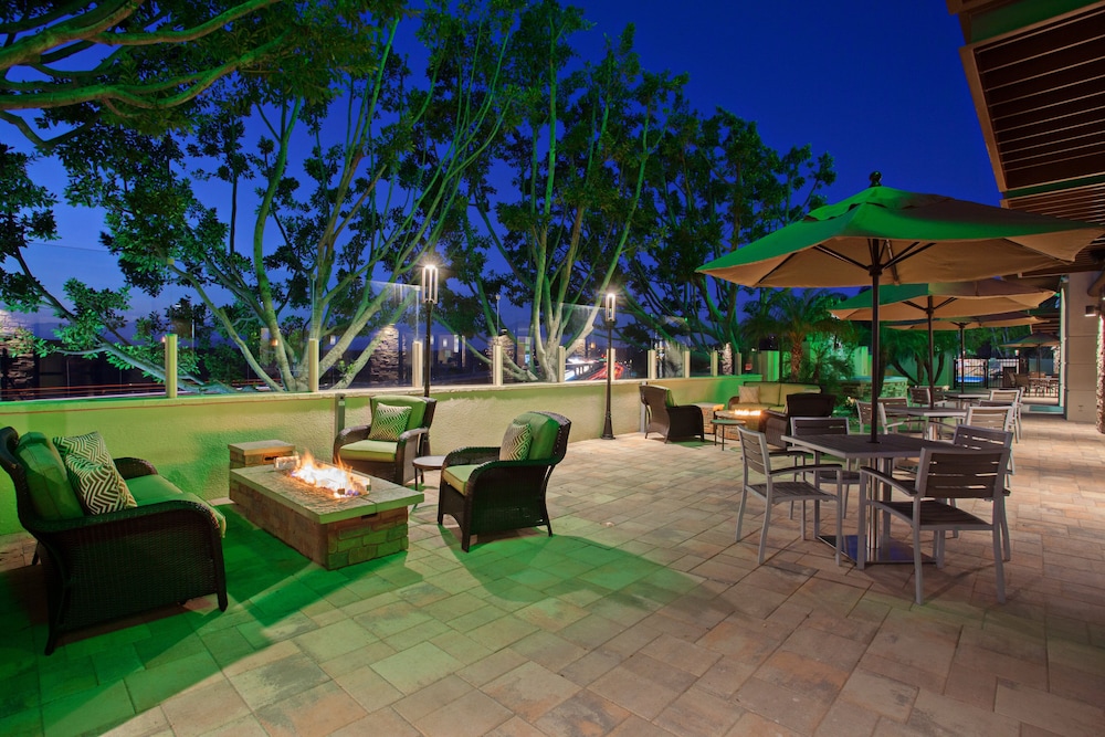 Holiday Inn Diamond Bar - Pomona by IHG photo 2