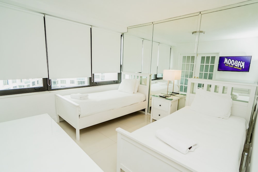 The Alexander Ocean Front Resort photo 4