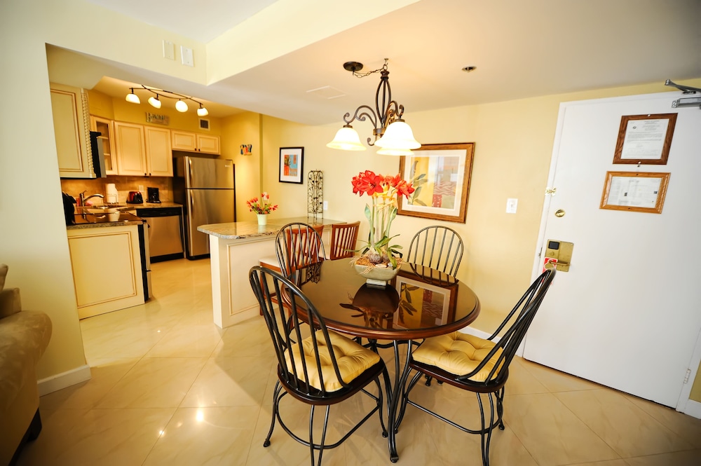 The Alexander Ocean Front Resort photo 5