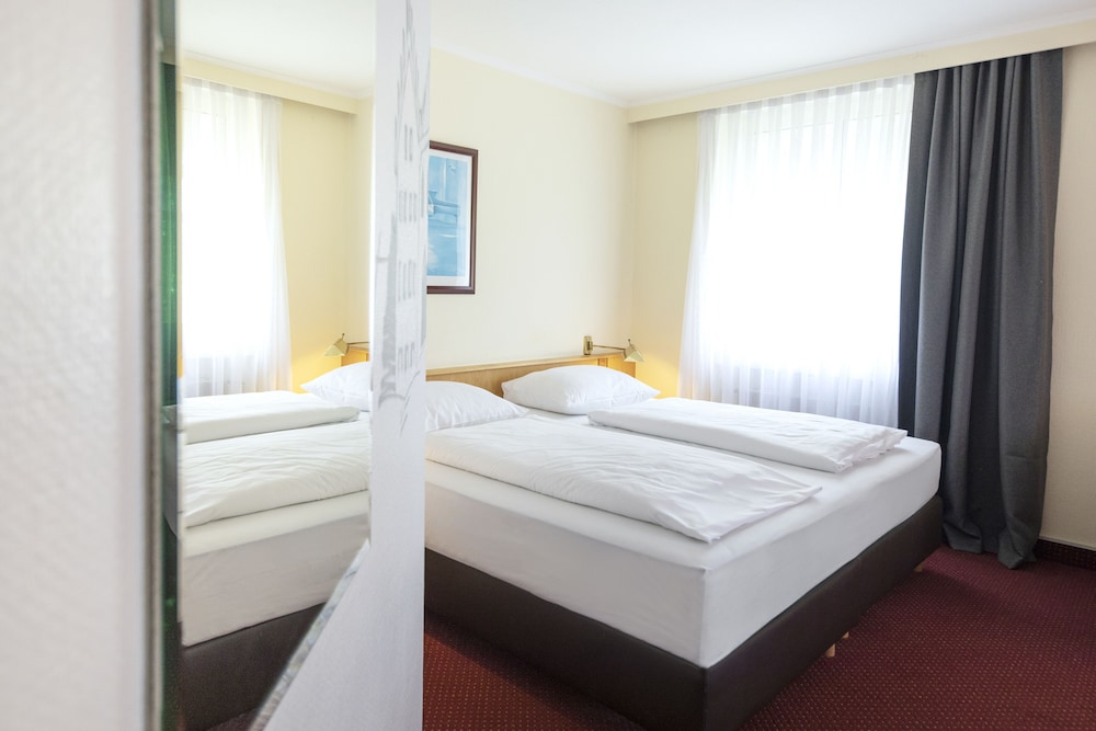 Michel Hotel Landshut Kaiserhof photo 4