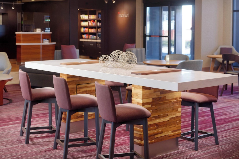 Courtyard by Marriott Greenville Haywood Mall