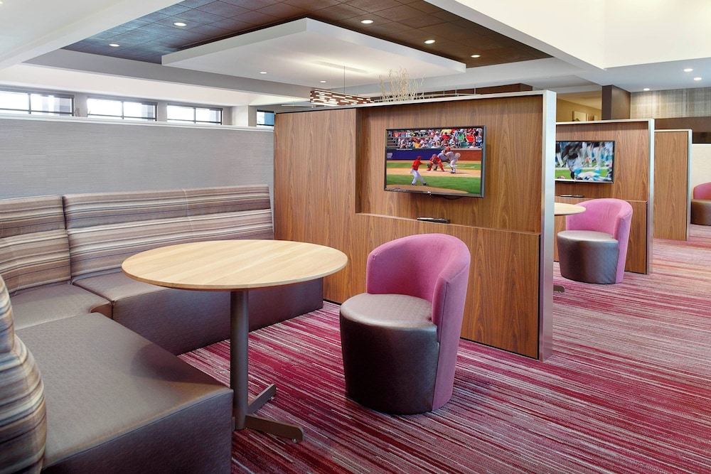 Courtyard by Marriott Greenville Haywood Mall
