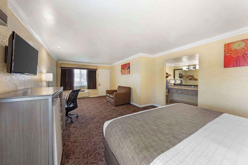 Best Western Hanford Inn
