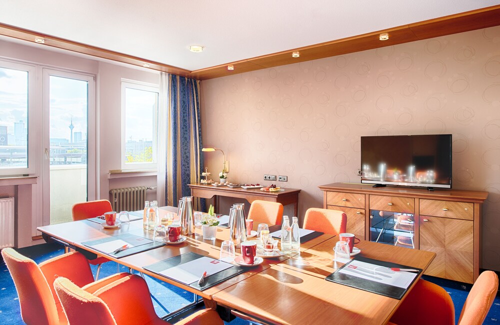 Leonardo Hotel Düsseldorf City Center photo 3