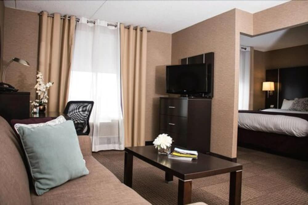 Quattro Hotel & Conf. Centre An Ascend Hotel Collection Member