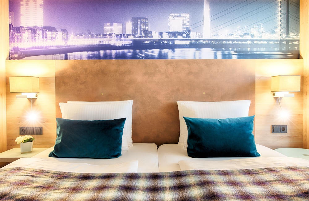 Leonardo Royal Hotel Düsseldorf Königsallee photo 3