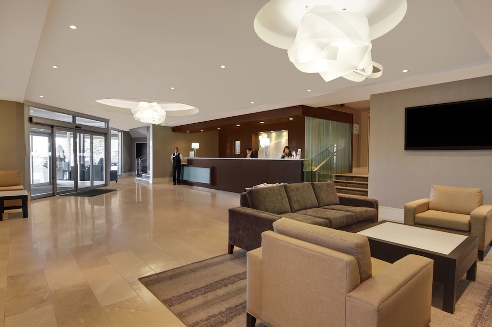 Holiday Inn Calgary-Airport by IHG photo 2