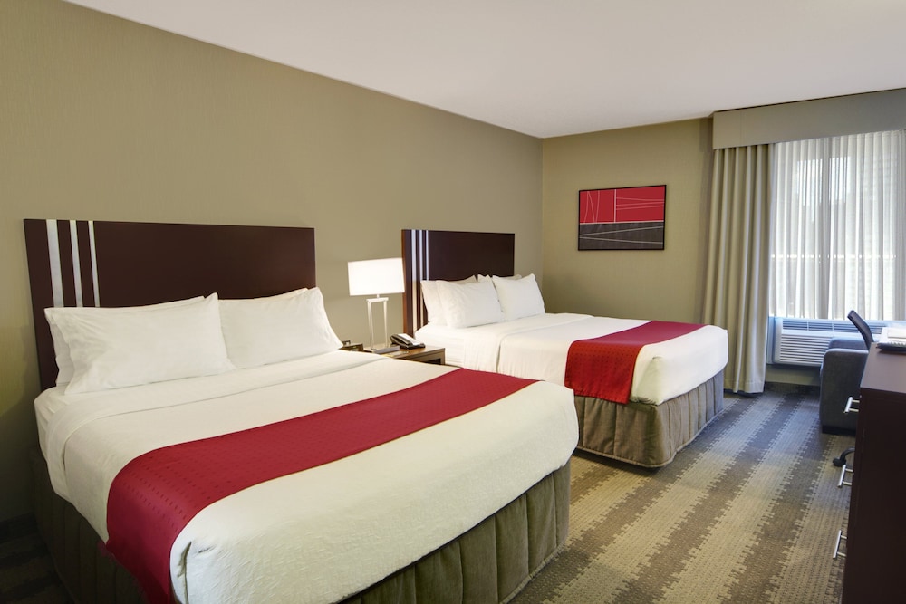 Holiday Inn Calgary-Airport by IHG