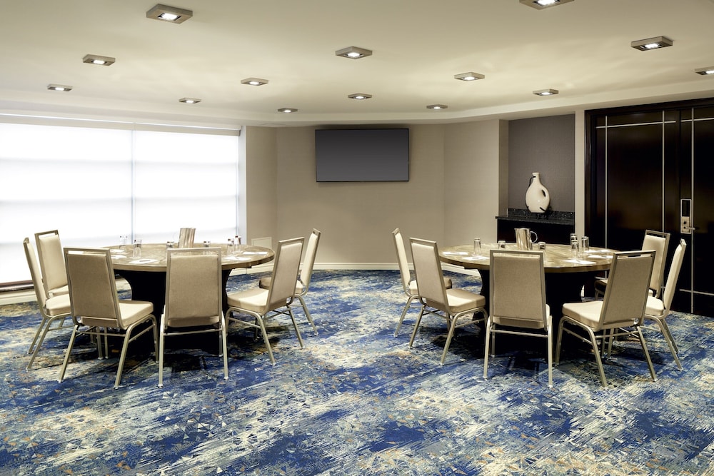 Sheraton Montreal Airport Hotel