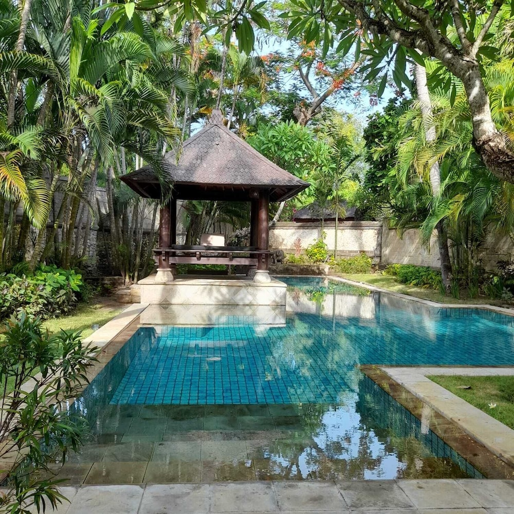 The Royal Beach Seminyak Bali — photo 5