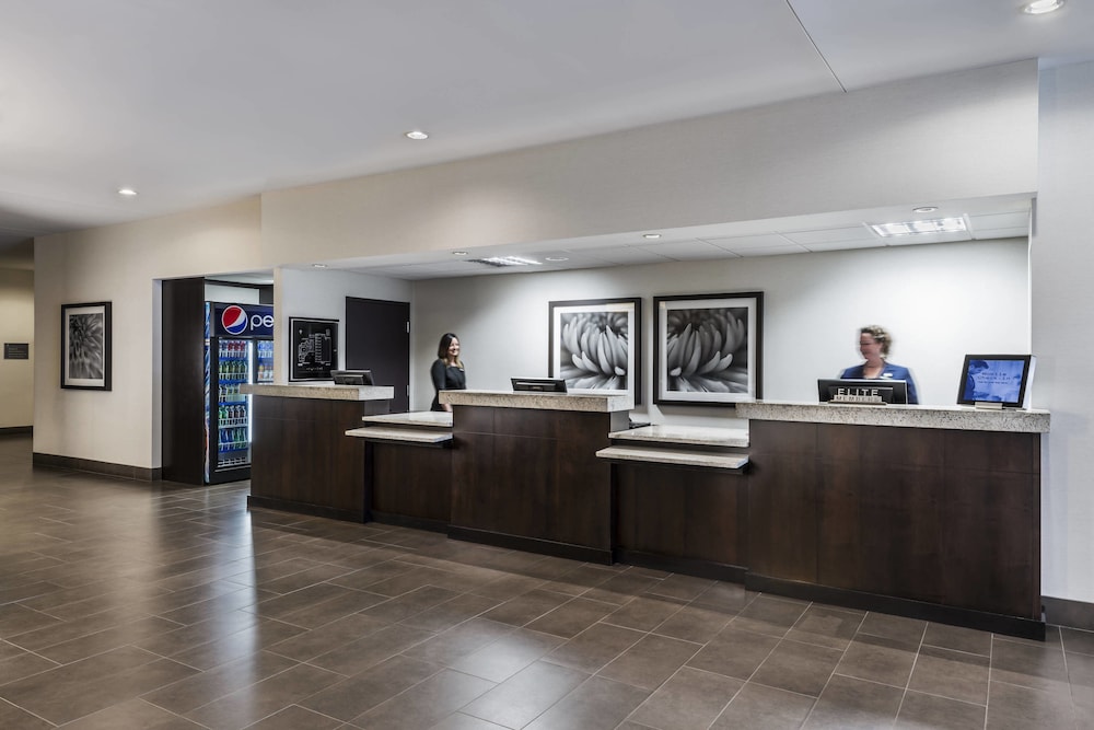 Delta Hotels by Marriott Sault Ste. Marie Waterfront photo 2
