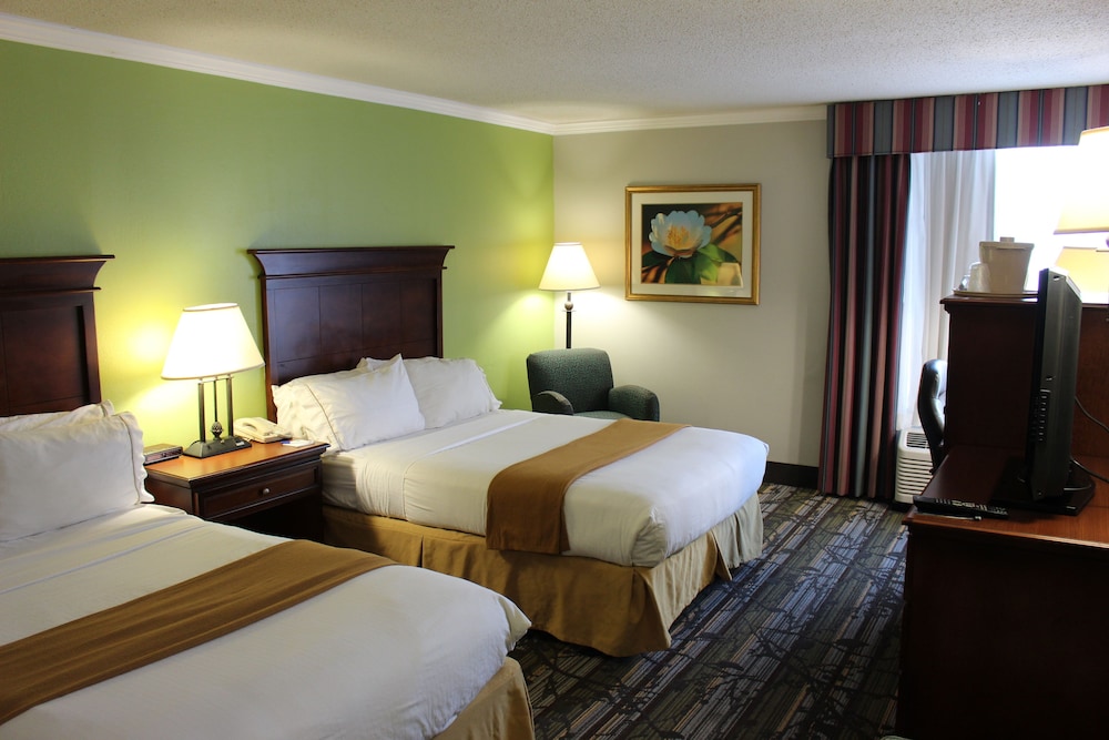 Wyndham Garden Summerville