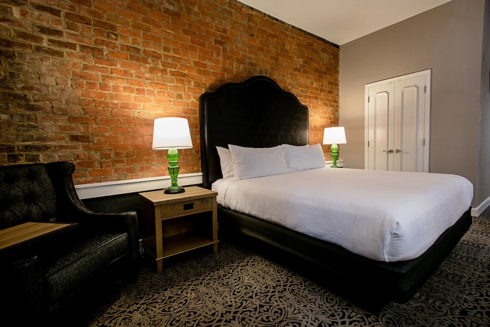 Holiday Inn FRENCH QUARTER-CHATEAU LEMOYNE by IHG