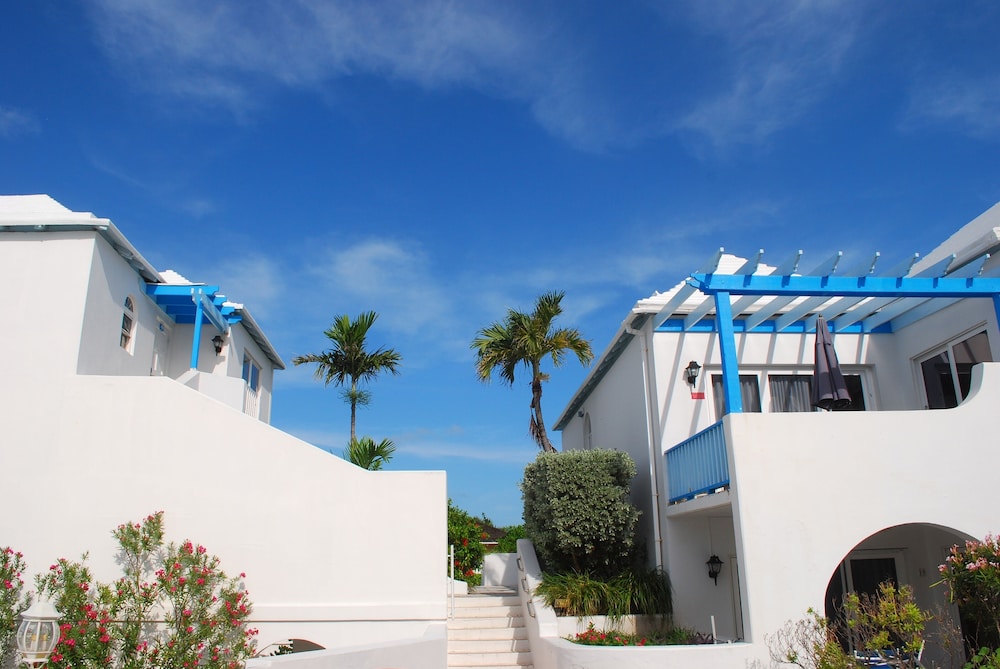 Paradise Island Beach Club photo 2