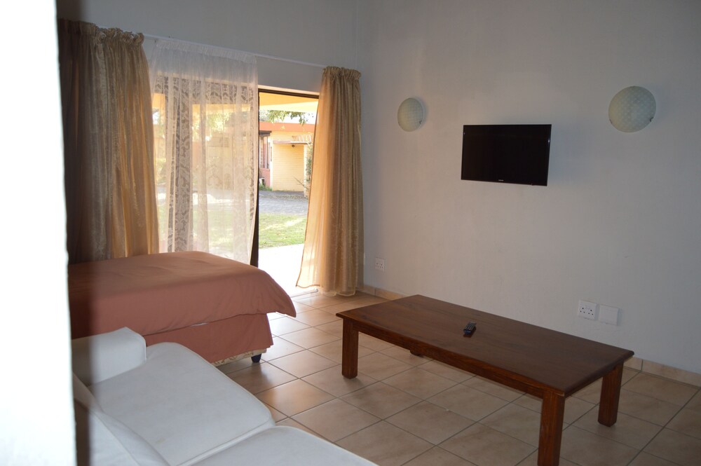 Floreat Riverside Lodge photo 3