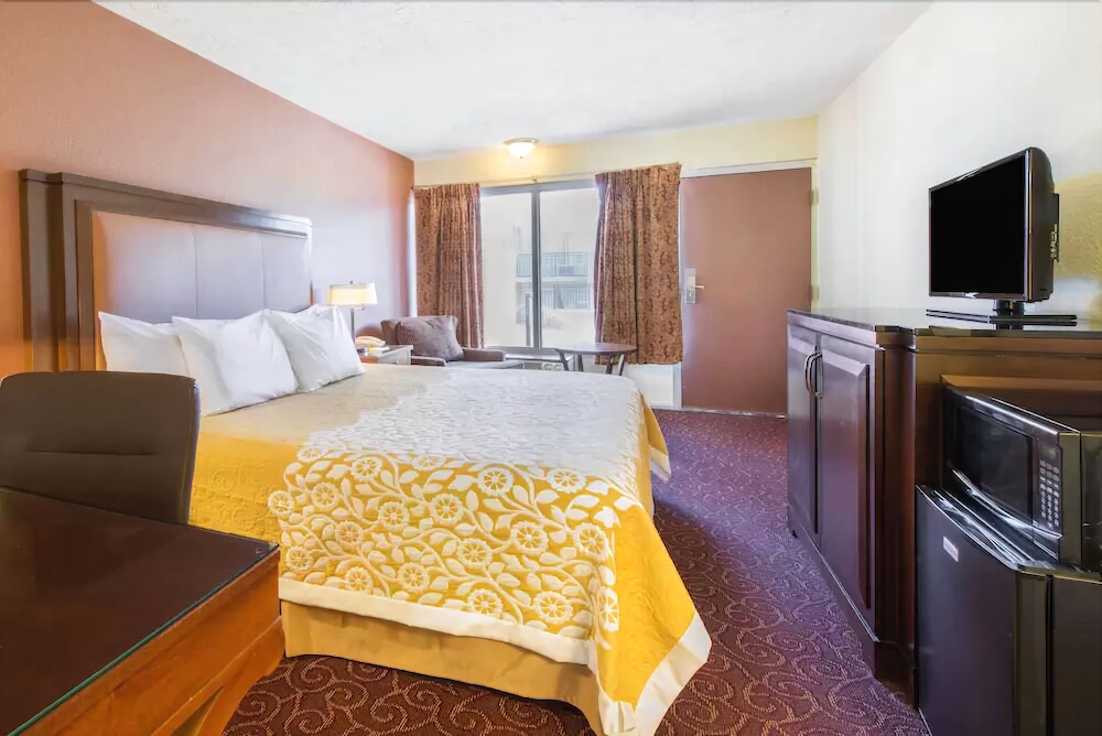 Days Inn by Wyndham Frankfort
