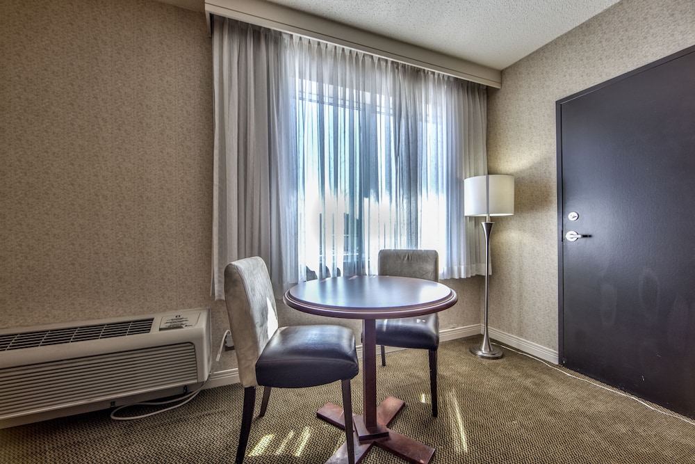 Radisson Hotel Montreal Airport photo 3