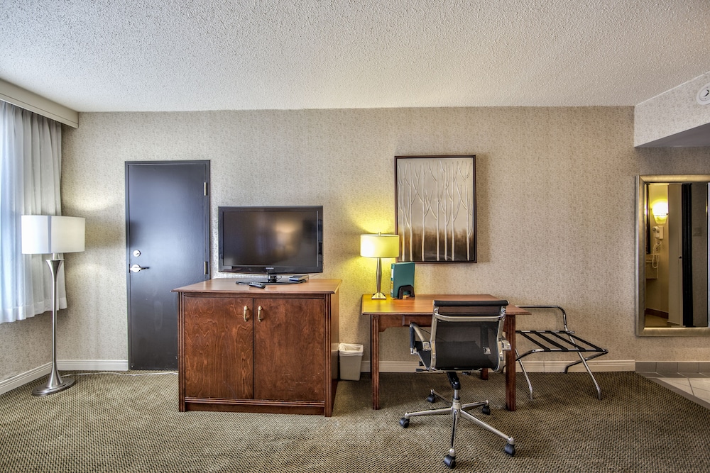 Radisson Hotel Montreal Airport photo 2