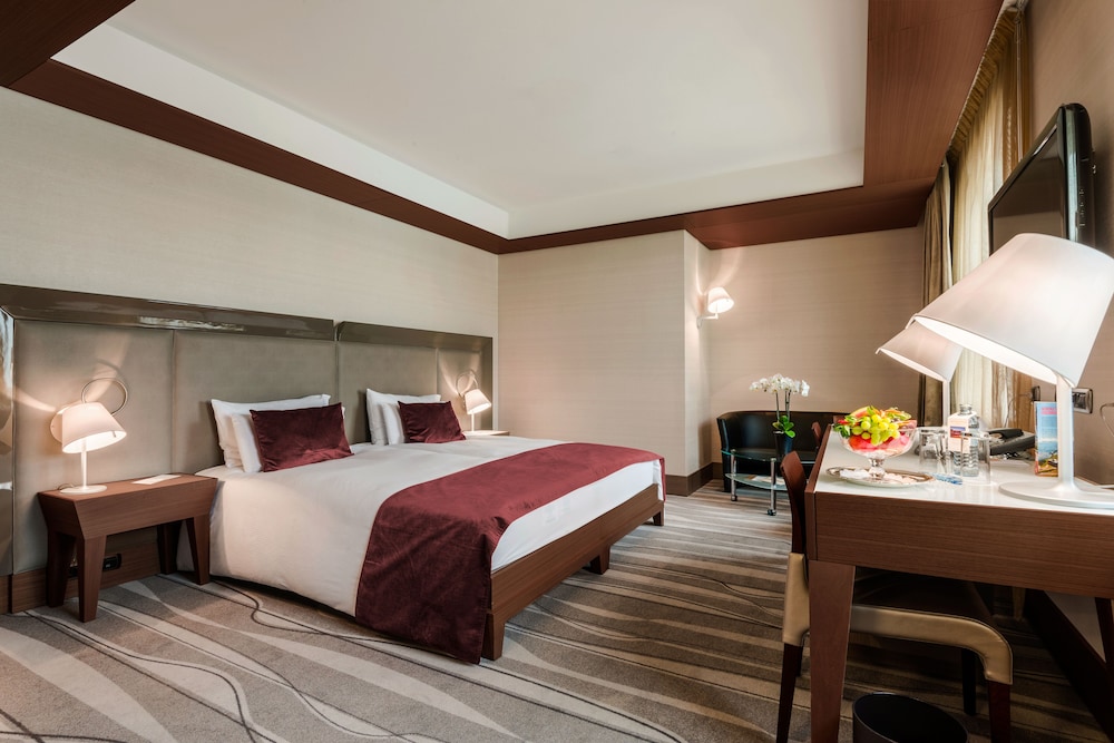 Grand Hotel Europa photo 5